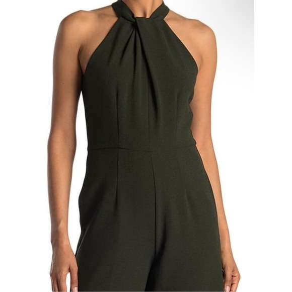 Julia Jordan Halter Wide Leg Crepe Jumpsuit size 8 LBD modern black dress - Picture 3 of 7